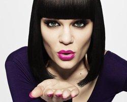 Слушать онлайн Jessie J Flashlight из сборника Зарубежные хиты 2016, скачать бесплатно.