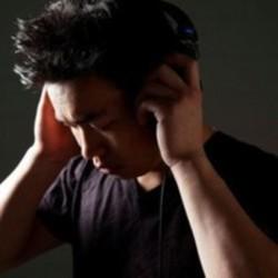Слушать онлайн Zhu Working For It (Nomero Remix) (Feat. Skrillex, THEY.) из сборника Для тренировки, скачать бесплатно.