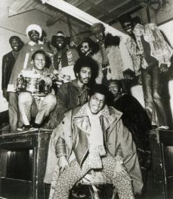 Слушать онлайн Funkaledic One Nation Under A Groove из сборника Лучшие Рок баллады 1970-80-х годов, скачать бесплатно.