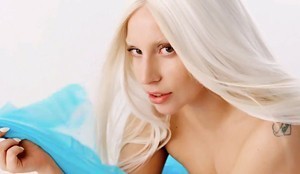 Lady Gaga выпустила клип на песню «G.U.Y.» (видео)