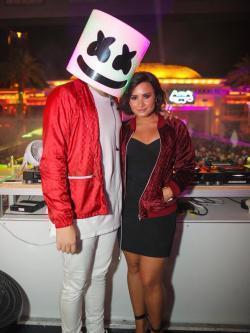 Скачать песни Marshmello & Demi Lovato бесплатно в mp3.