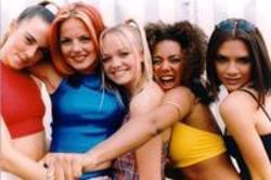 Песня Spice Girls Something Kinda Funny (Live In - слушать онлайн.
