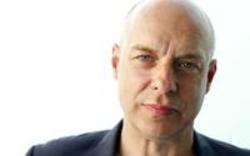 Кроме песен Oxxxymiron, можно слушать онлайн бесплатно Brian Eno.