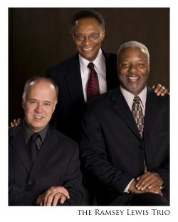 Кроме песен Black & Brown, можно слушать онлайн бесплатно Ramsey Lewis Trio.