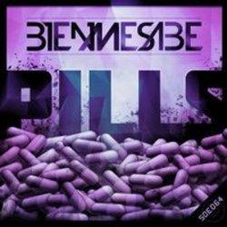 Кроме песен ПИКА, можно слушать онлайн бесплатно Bienmesabe.