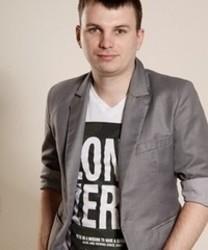 Кроме песен Шансон, можно слушать онлайн бесплатно DJ Vadim Adamov.